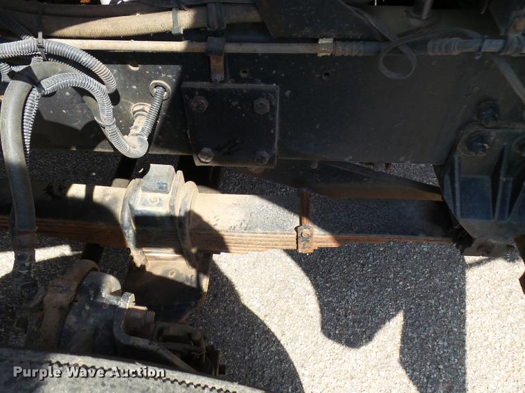 image for item L2675 2001 Sterling L7500 dump truck