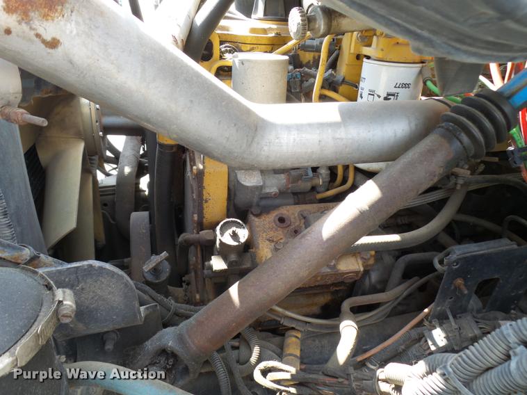 image for item L2675 2001 Sterling L7500 dump truck