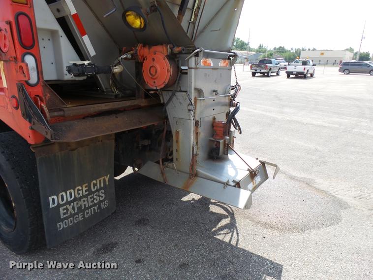 image for item L2675 2001 Sterling L7500 dump truck