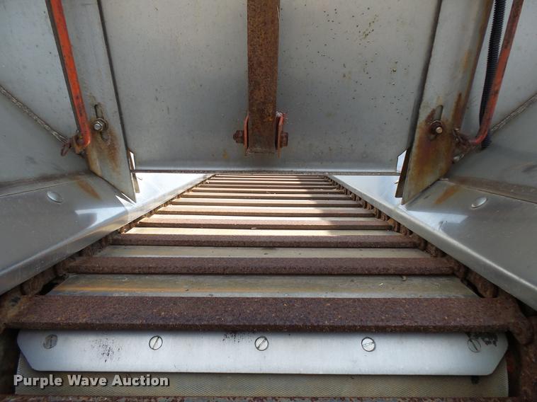 image for item L2675 2001 Sterling L7500 dump truck