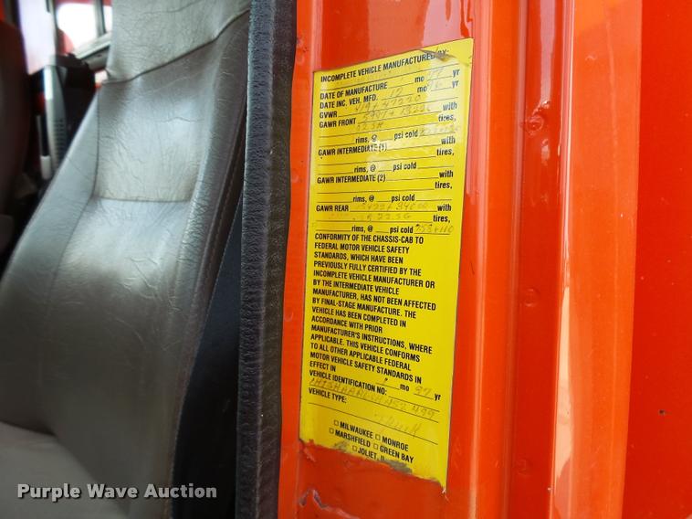 image for item L2685 1997 International 4900 dump truck