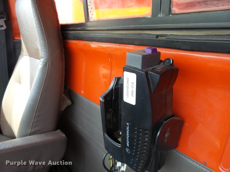 image for item L2685 1997 International 4900 dump truck