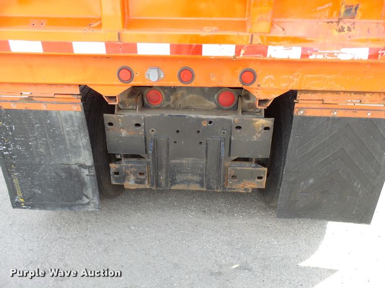 image for item L2685 1997 International 4900 dump truck