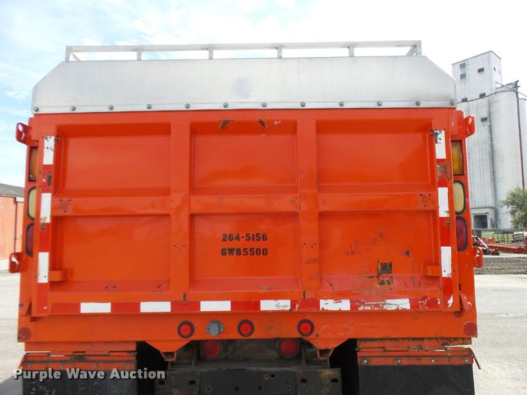 image for item L2685 1997 International 4900 dump truck