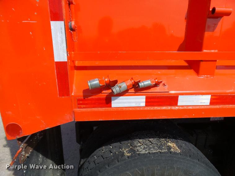 image for item L2685 1997 International 4900 dump truck