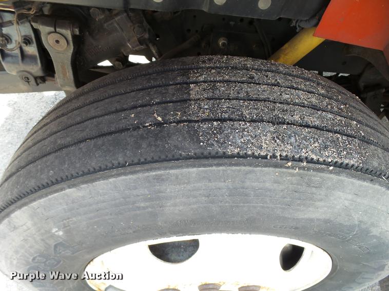 image for item L2685 1997 International 4900 dump truck