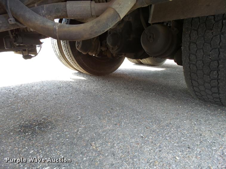 image for item L2685 1997 International 4900 dump truck