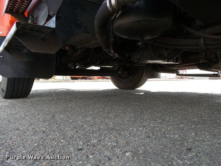 image for item L2685 1997 International 4900 dump truck