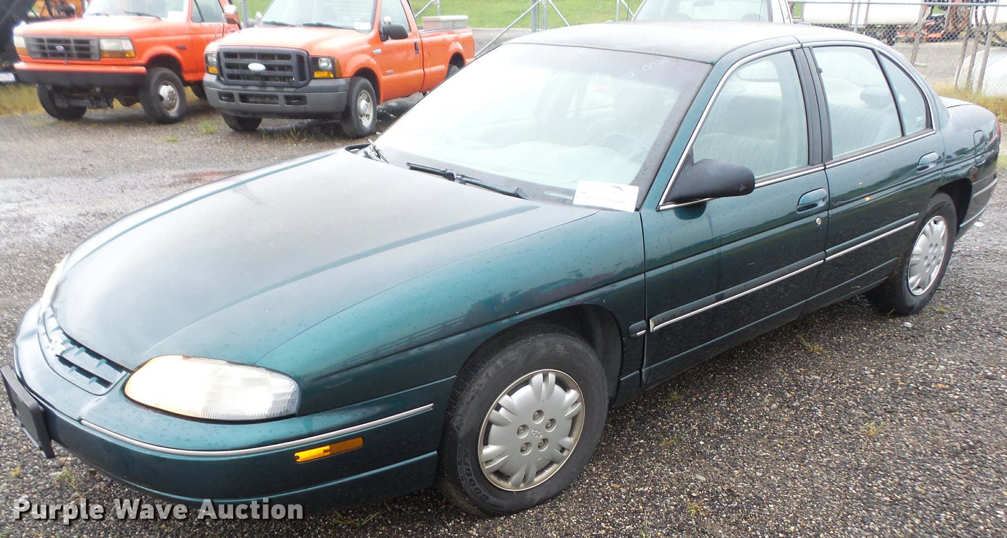 2001 Chevrolet Lumina in Topeka, KS Item K3667 sold Purple Wave