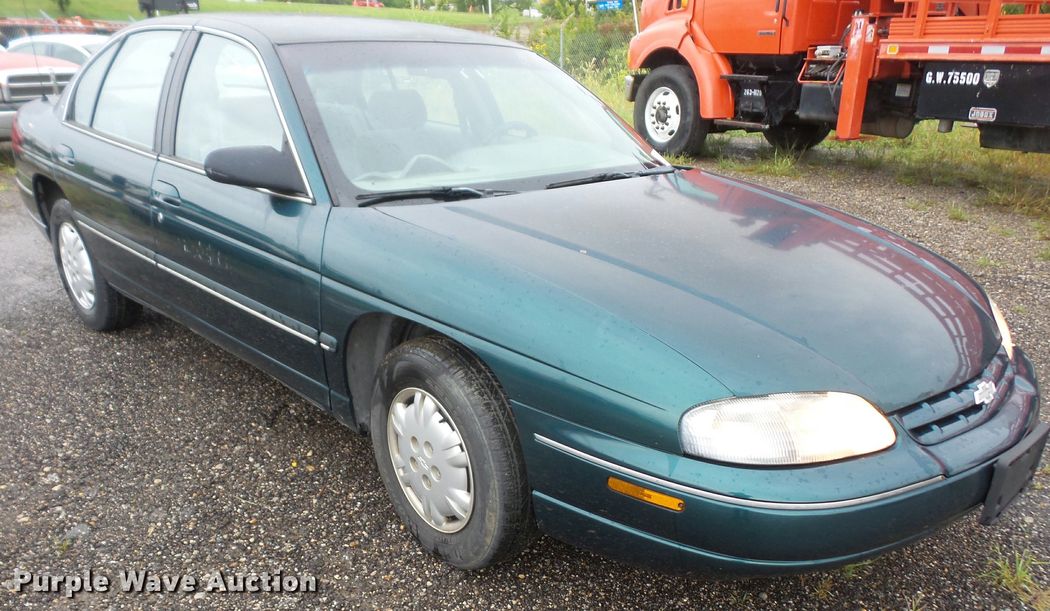 2001 Chevrolet Lumina in Topeka, KS | Item K3667 sold | Purple Wave