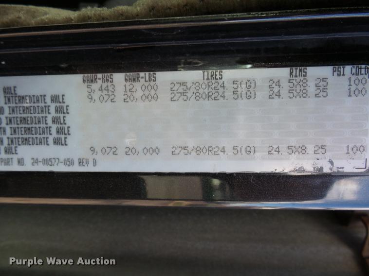 image for item AL9105 2001 Freightliner Classic XL Limited semi truck