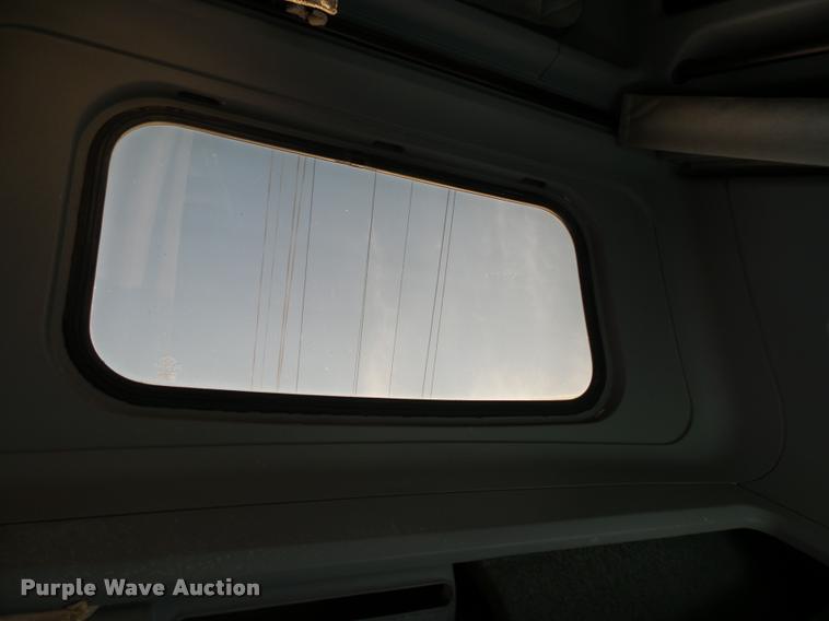 image for item AL9105 2001 Freightliner Classic XL Limited semi truck