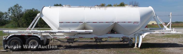 image for item BZ9857 1996 Fruehauf tank trailer