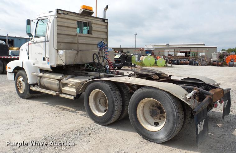 image for item DA2881 1997 Western Star 5964SS semi truck