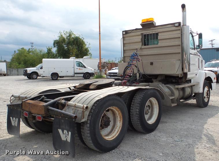 image for item DA2881 1997 Western Star 5964SS semi truck