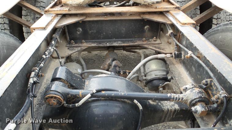 image for item DA2881 1997 Western Star 5964SS semi truck