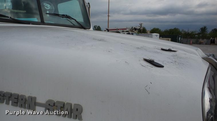 image for item DA2881 1997 Western Star 5964SS semi truck