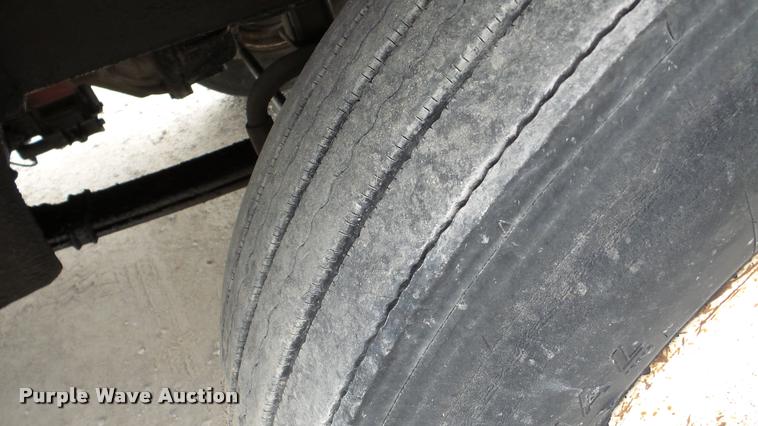 image for item DA2881 1997 Western Star 5964SS semi truck