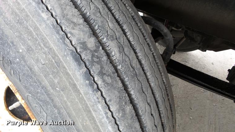 image for item DA2881 1997 Western Star 5964SS semi truck