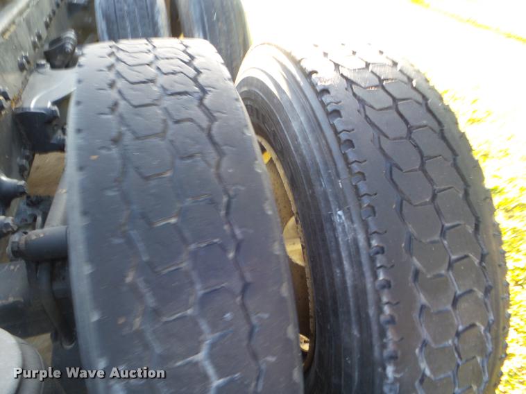 image for item DB3520 2004 Peterbilt 378 semi truck