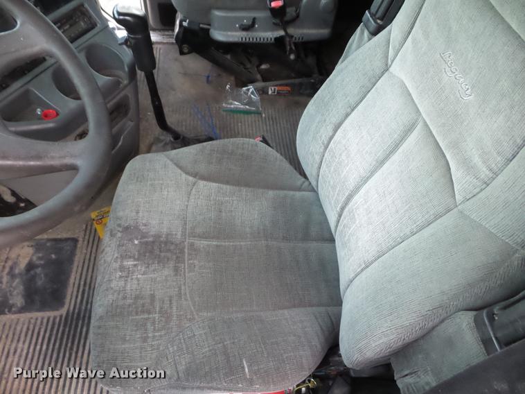 image for item DB3523 2004 Freightliner Columbia semi truck