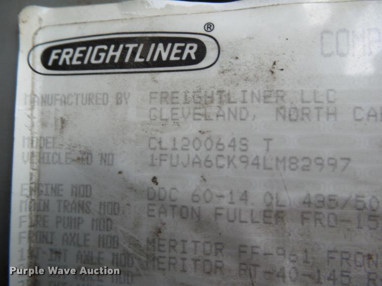 image for item DB3523 2004 Freightliner Columbia semi truck