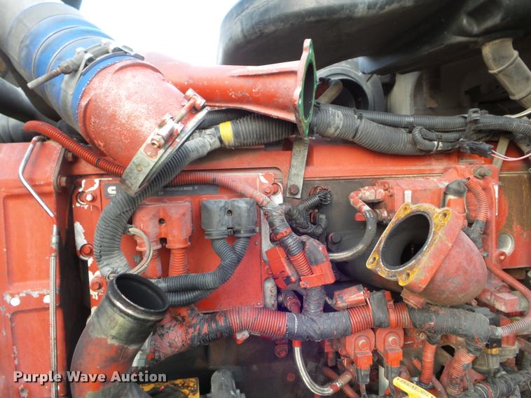 image for item DB3524 2006 International 9400i semi truck