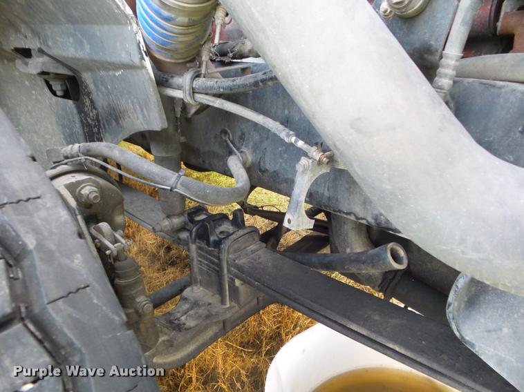 image for item DB3524 2006 International 9400i semi truck