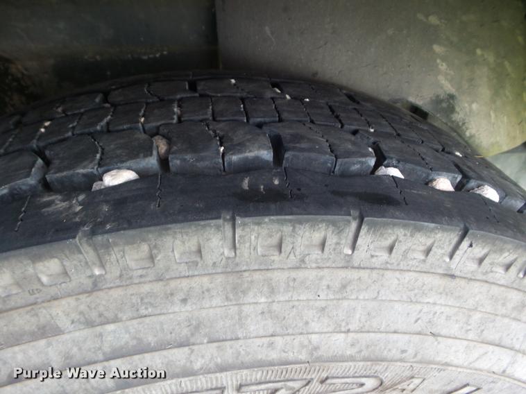 image for item DB3524 2006 International 9400i semi truck