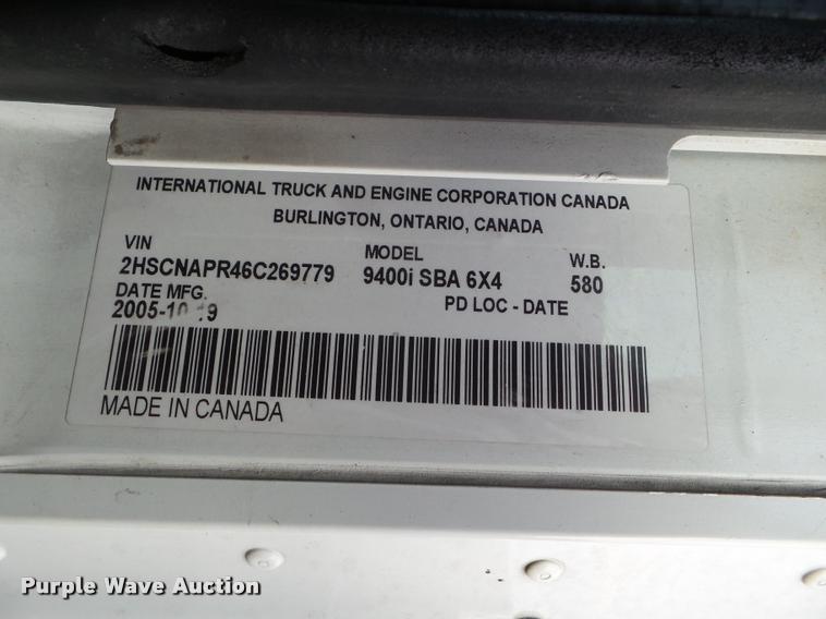 image for item DB3524 2006 International 9400i semi truck
