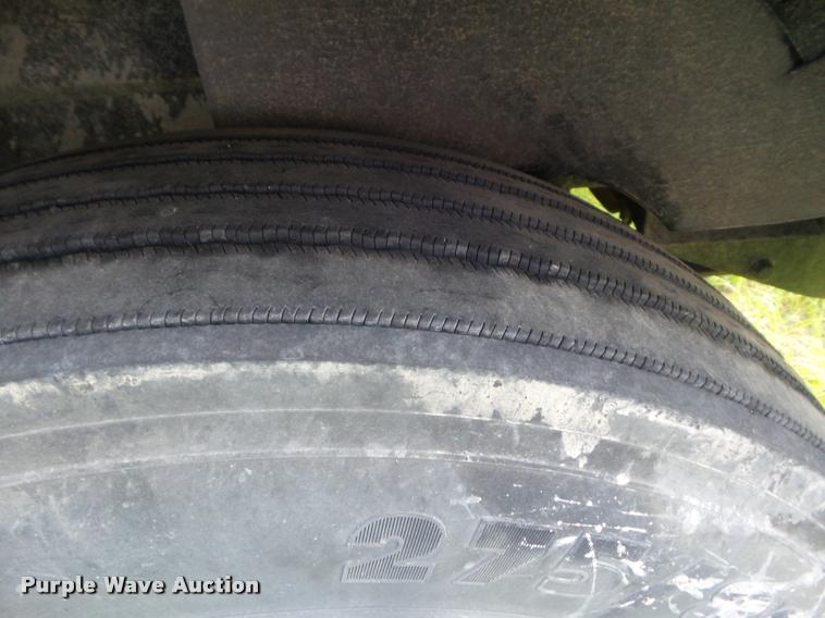 image for item DB3526 2007 International 9400i semi truck