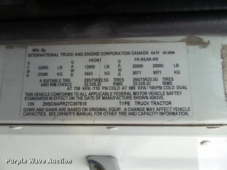 image for item DB3526 2007 International 9400i semi truck