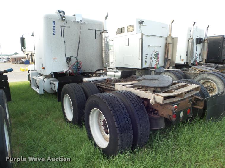 image for item DB3527 1999 Freightliner Century Class 120 semi truck