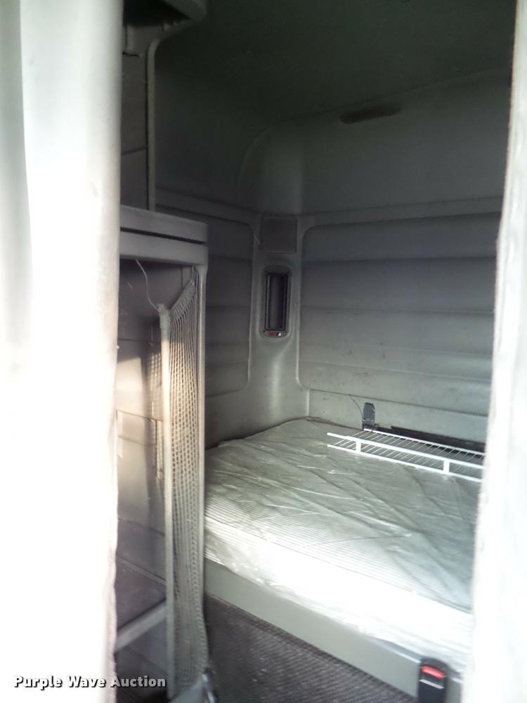 image for item DB3527 1999 Freightliner Century Class 120 semi truck