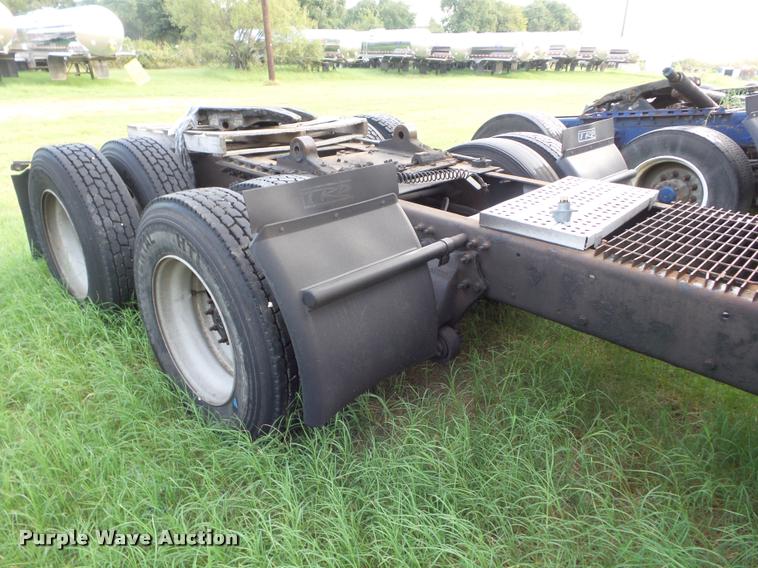 image for item DB3527 1999 Freightliner Century Class 120 semi truck