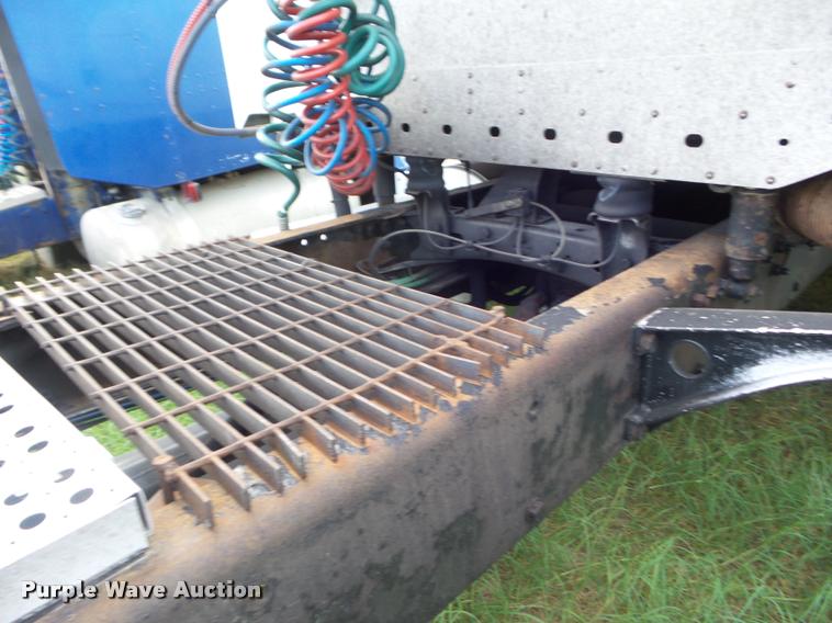 image for item DB3527 1999 Freightliner Century Class 120 semi truck