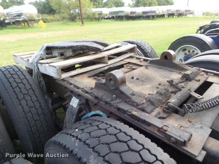 image for item DB3527 1999 Freightliner Century Class 120 semi truck