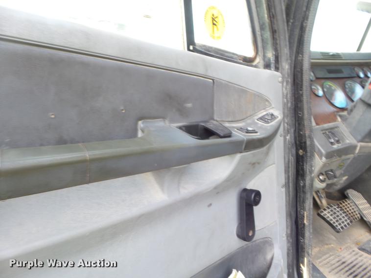 image for item DB3530 2003 Freightliner ST120 semi truck