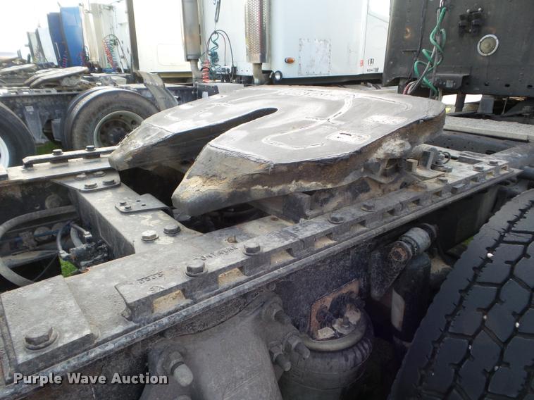 image for item DB3530 2003 Freightliner ST120 semi truck