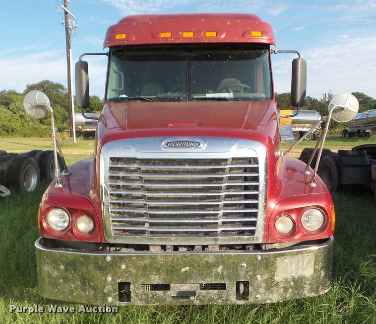 image for item DB3531 2006 Freightliner ST120 semi truck