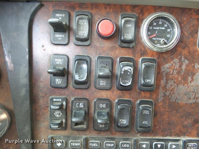 image for item DB3531 2006 Freightliner ST120 semi truck