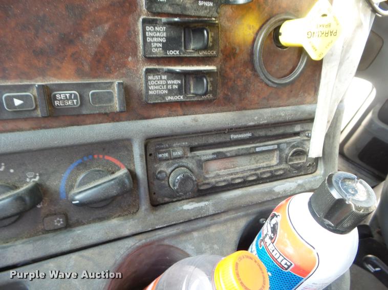 image for item DB3531 2006 Freightliner ST120 semi truck