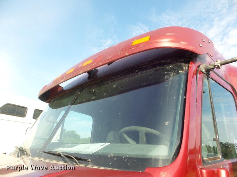 image for item DB3531 2006 Freightliner ST120 semi truck