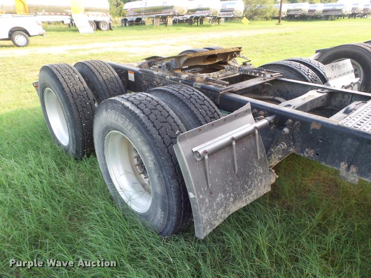 image for item DB3531 2006 Freightliner ST120 semi truck