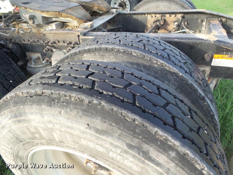 image for item DB3531 2006 Freightliner ST120 semi truck