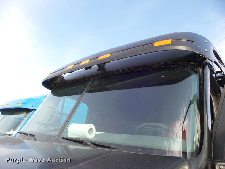 image for item DB3533 2003 Freightliner ST120 semi truck