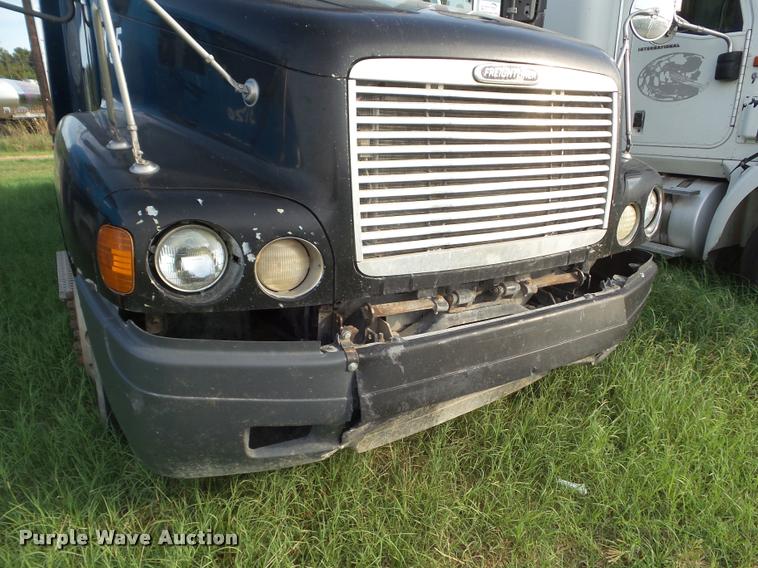 image for item DB3533 2003 Freightliner ST120 semi truck
