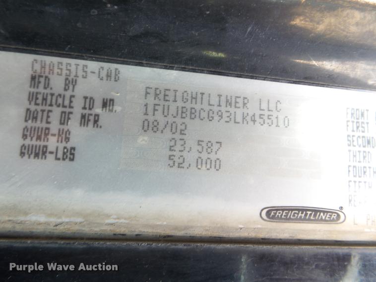 image for item DB3533 2003 Freightliner ST120 semi truck