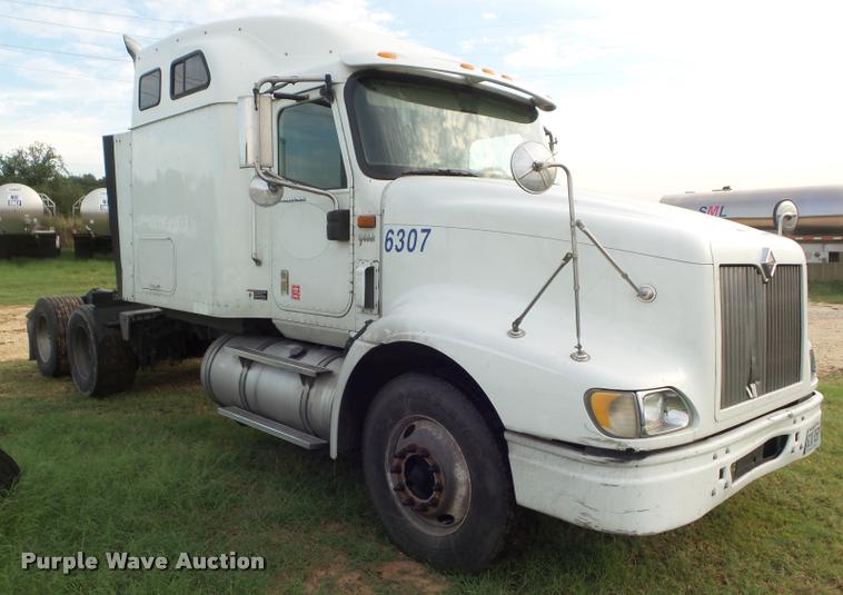 image for item DB3534 2007 International 9400i semi truck