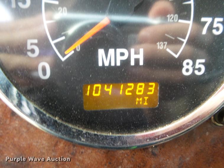 image for item DB3534 2007 International 9400i semi truck